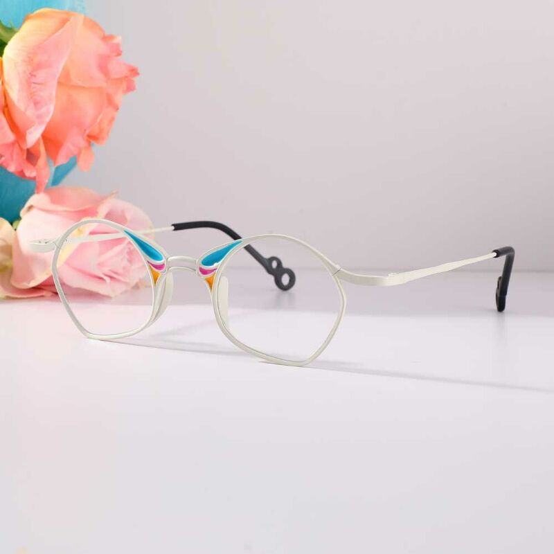 Maria Geometrische Weiße Brille