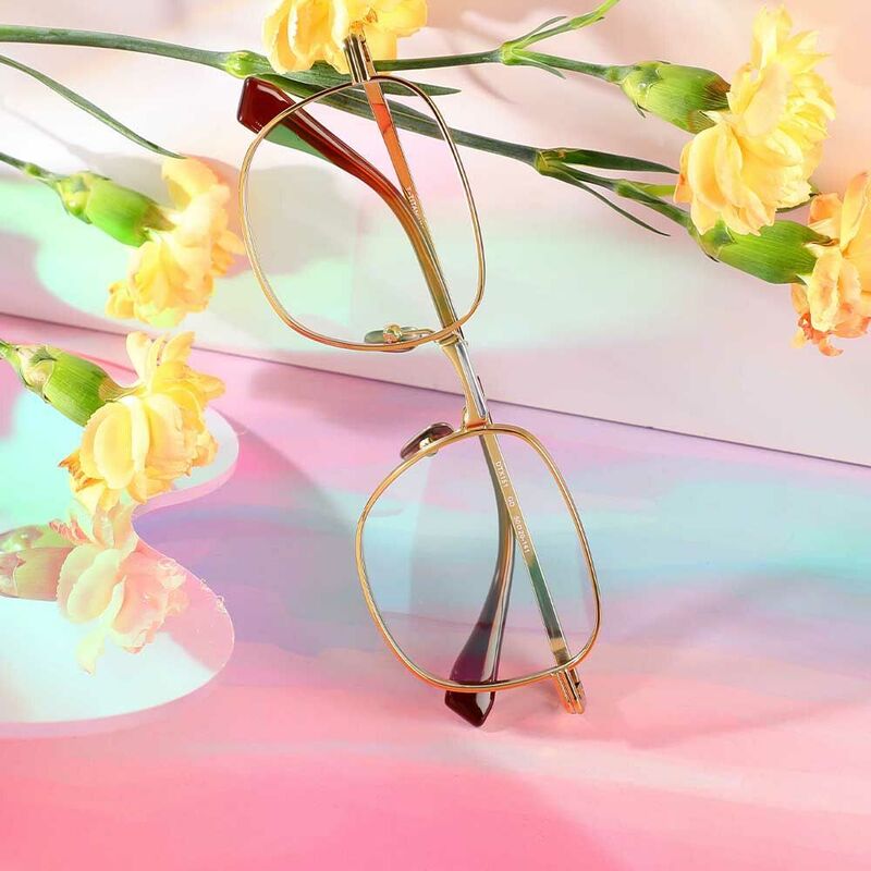 Greg Square Gold Glasses