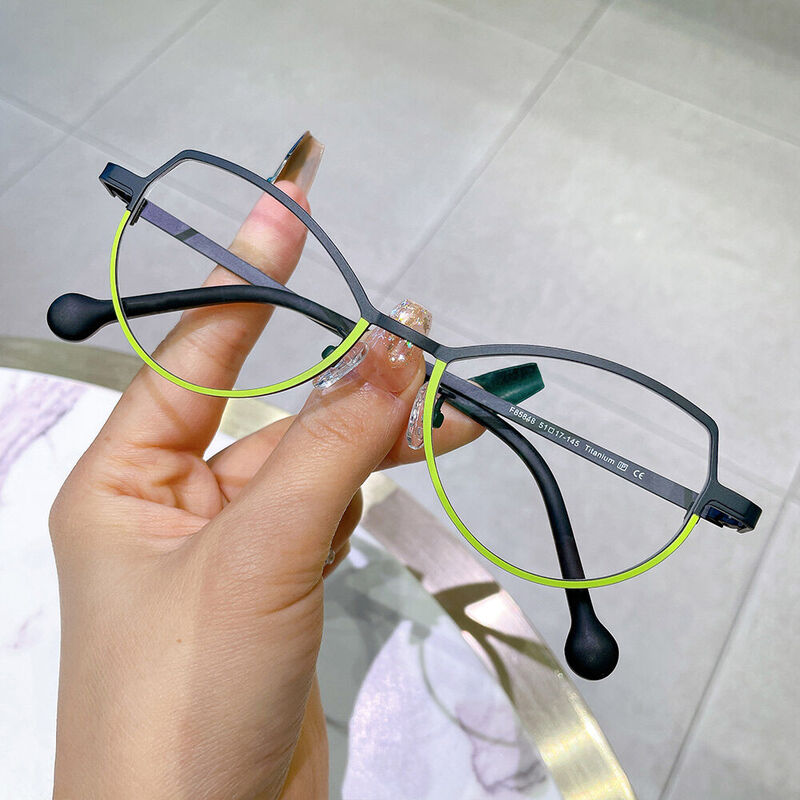 Newman Cat Eye Black Glasses