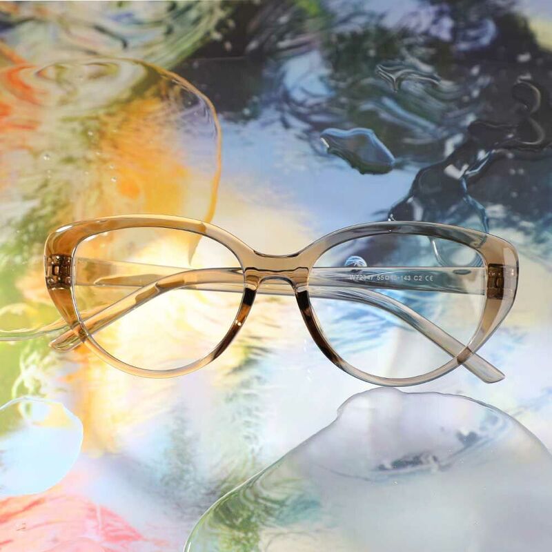 Audrey Cat Eye Champagne Glasses