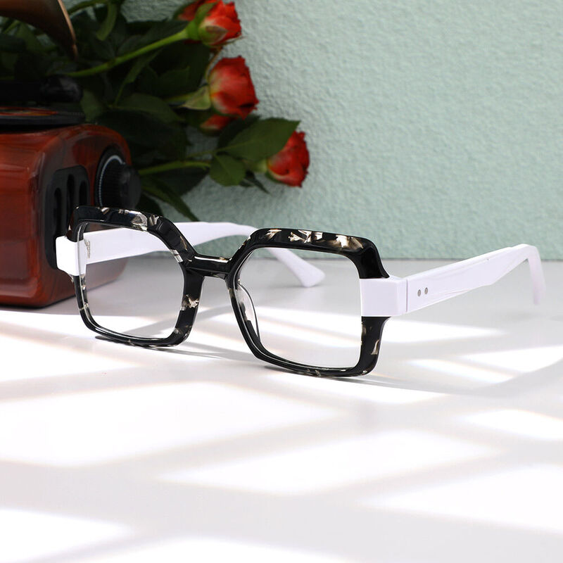Washing Geometric Floral Glasses
