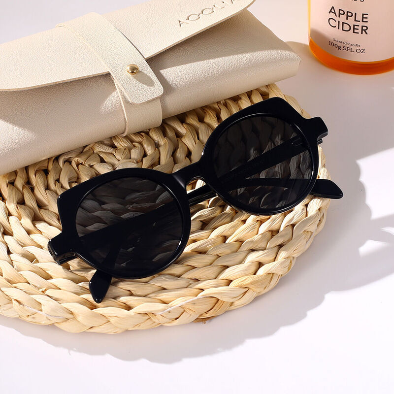 Honnie Cat Eye Black Sunglasses