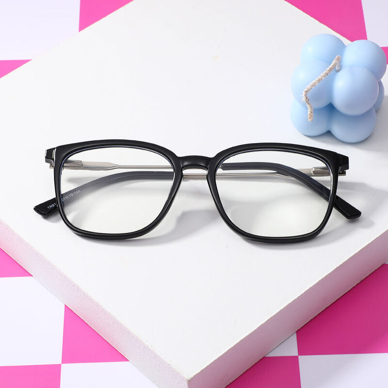 Salaa Square Black Glasses