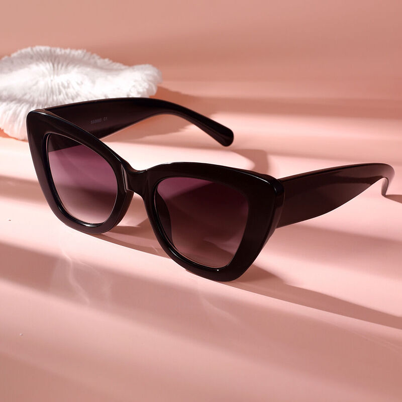 Honeymoon Cat Eye Black/Grey Gradient Sunglasses