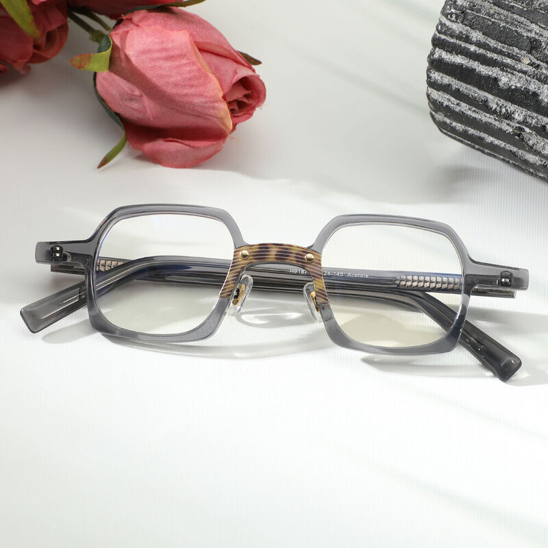 Nahum Square Gray Glasses