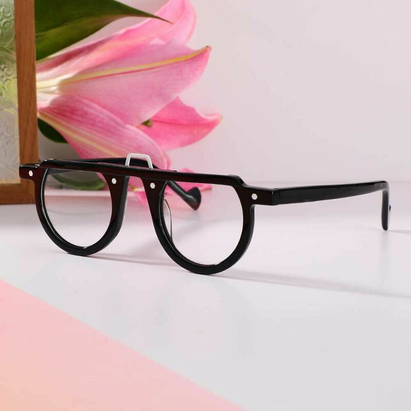Maria Round Black Glasses