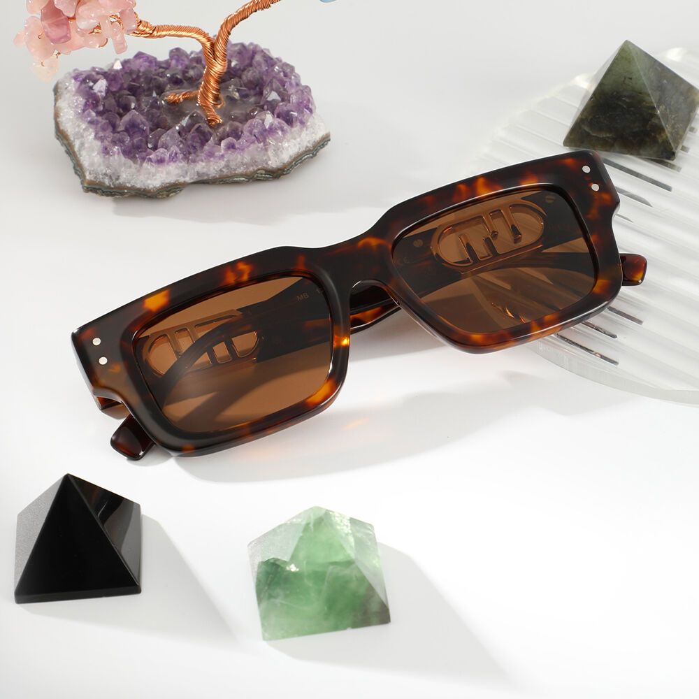 Fidelia Rectangle Tortoise Sunglasses