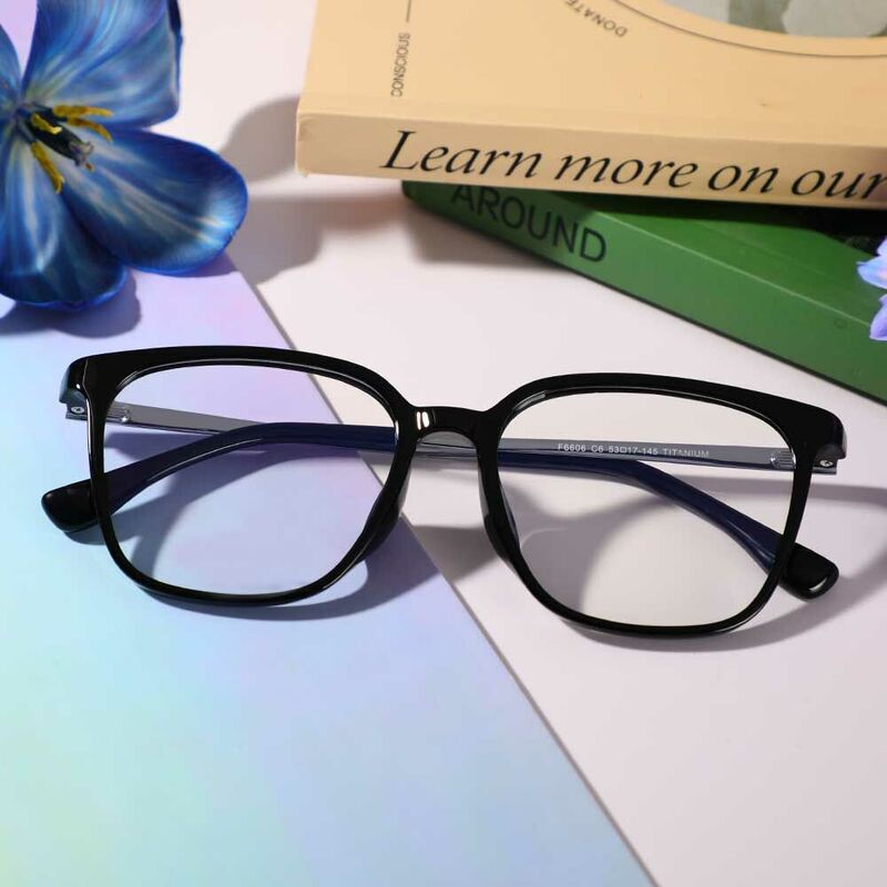Conrad Square Black Glasses