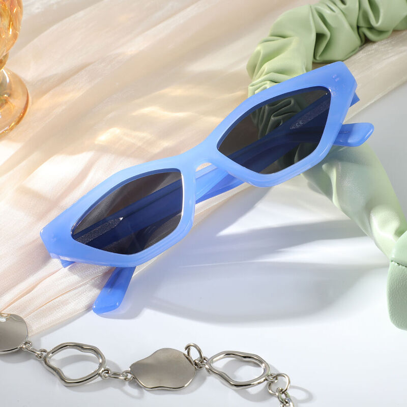 Octavia Cat Eye Blue Sunglasses