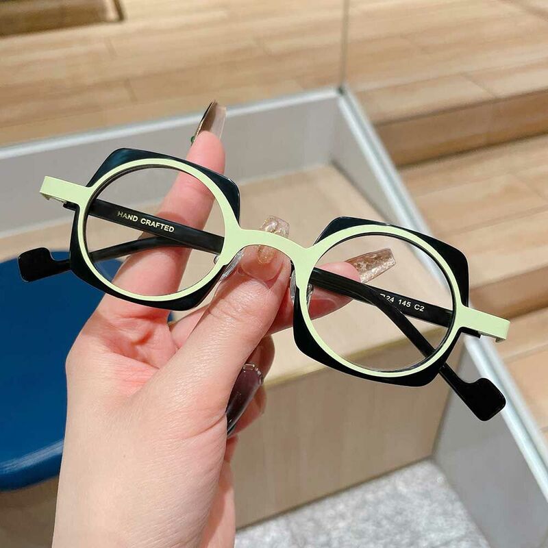 Nina Square Black Glasses