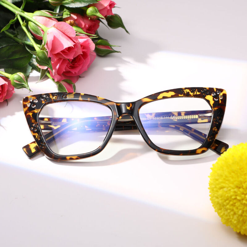 Nellie Cat Eye Tortoise Glasses