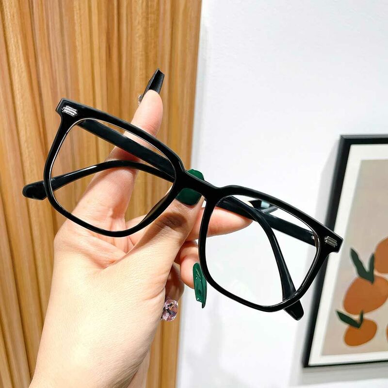 Martha Square Black Glasses