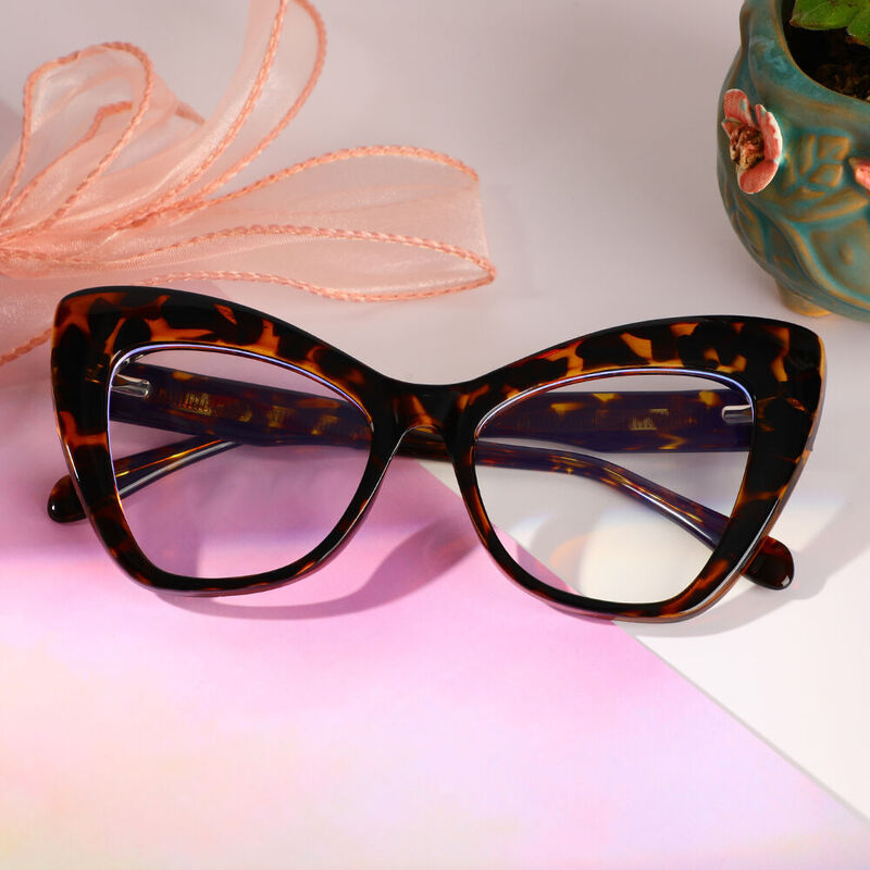 Huggins Cat Eye Tortoise Glasses