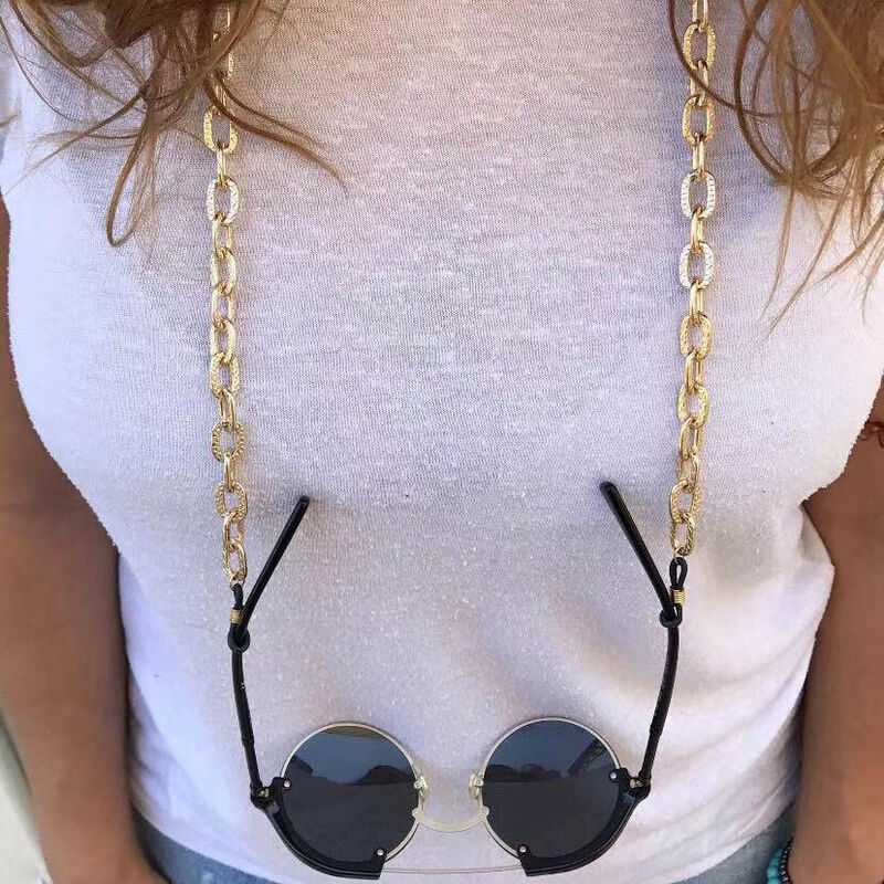 Nell Fashion-forward Glasses Chain