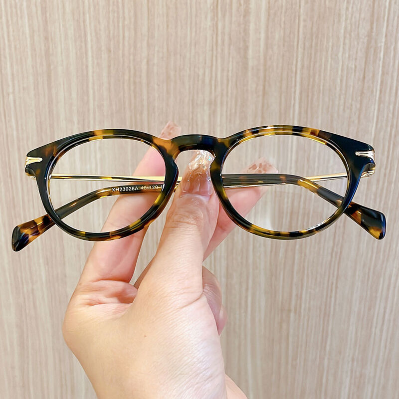 Saxton Round Tortoise Glasses
