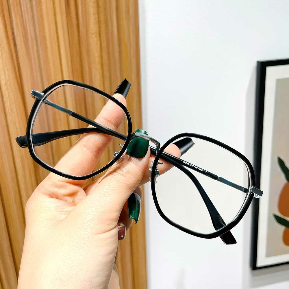 Morga Geometric Black Glasses