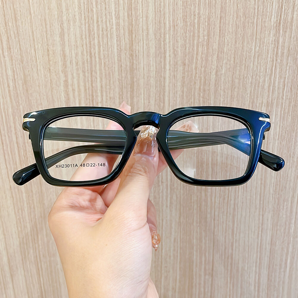 Zecharia Square Black Glasses