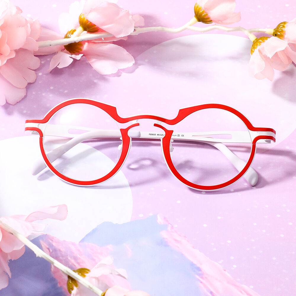 Macadam Round Red Glasses