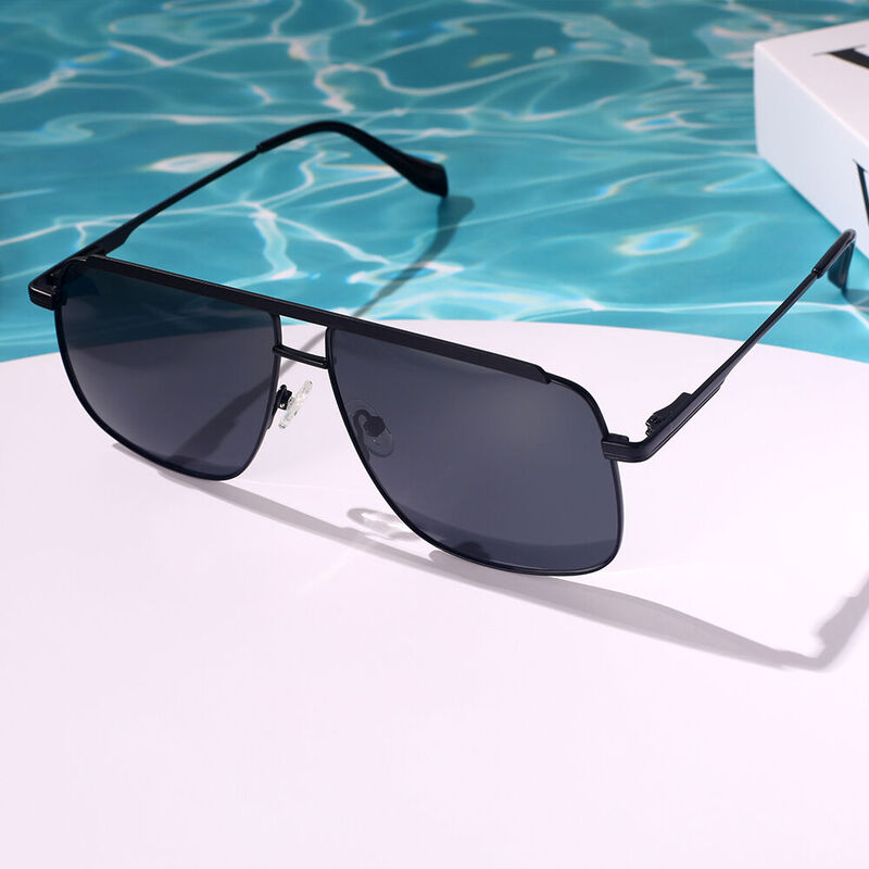 Retro Fame Aviator Black Sunglasses