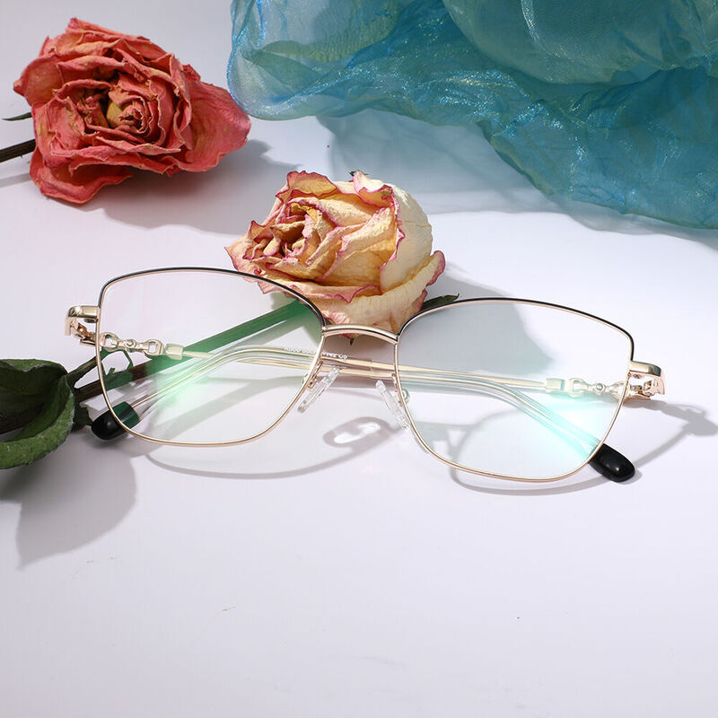 Robin Cat Eye Gold Glasses