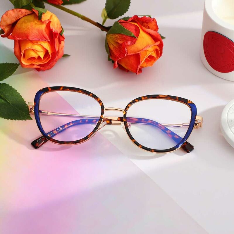 Sharon Cat Eye Tortoise Glasses