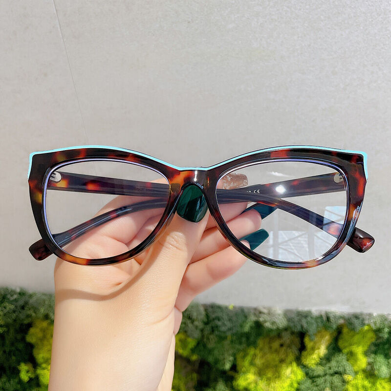 Oli Cat Eye Tortoise Glasses