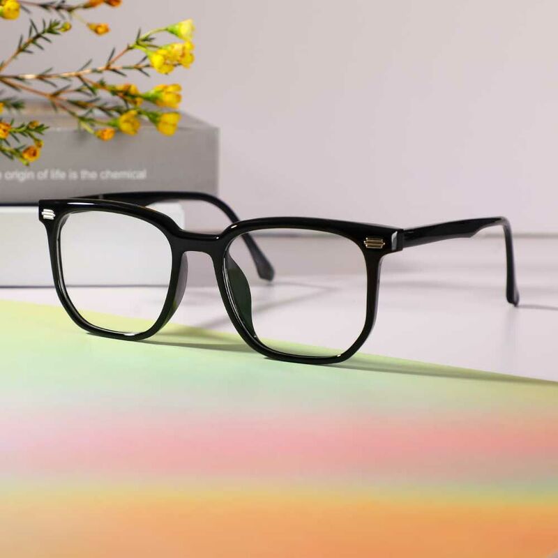 Martha Square Black Glasses