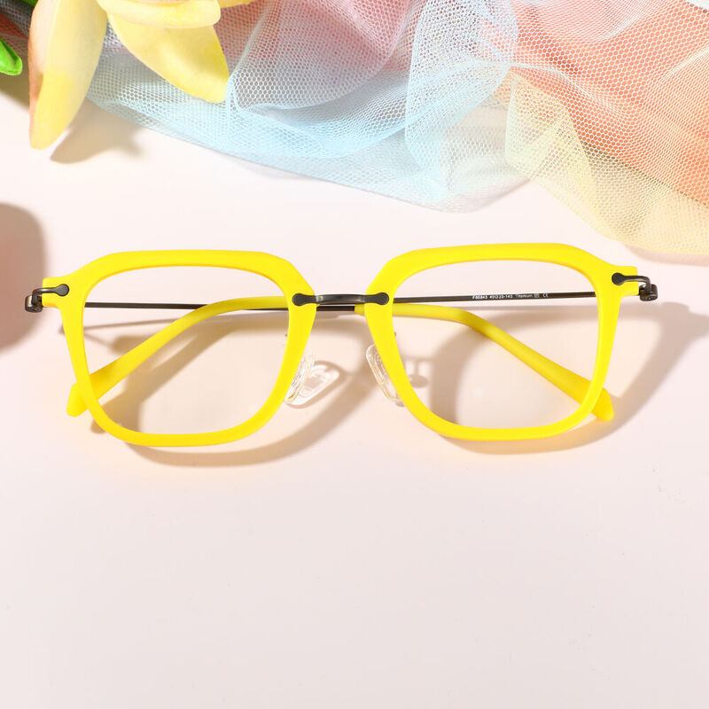 Zechariah Square Yellow Glasses