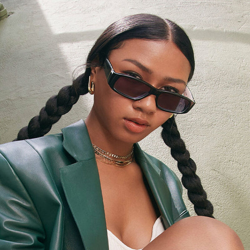 Ginny Oval Black Sunglasses