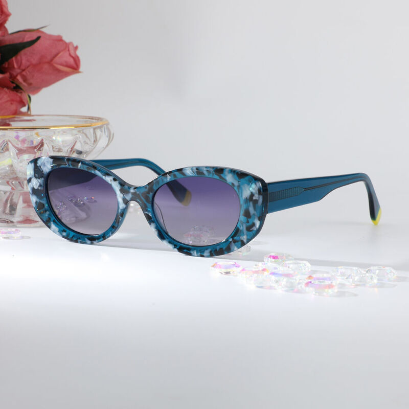 Luna Cat Eye Blue Sunglasses