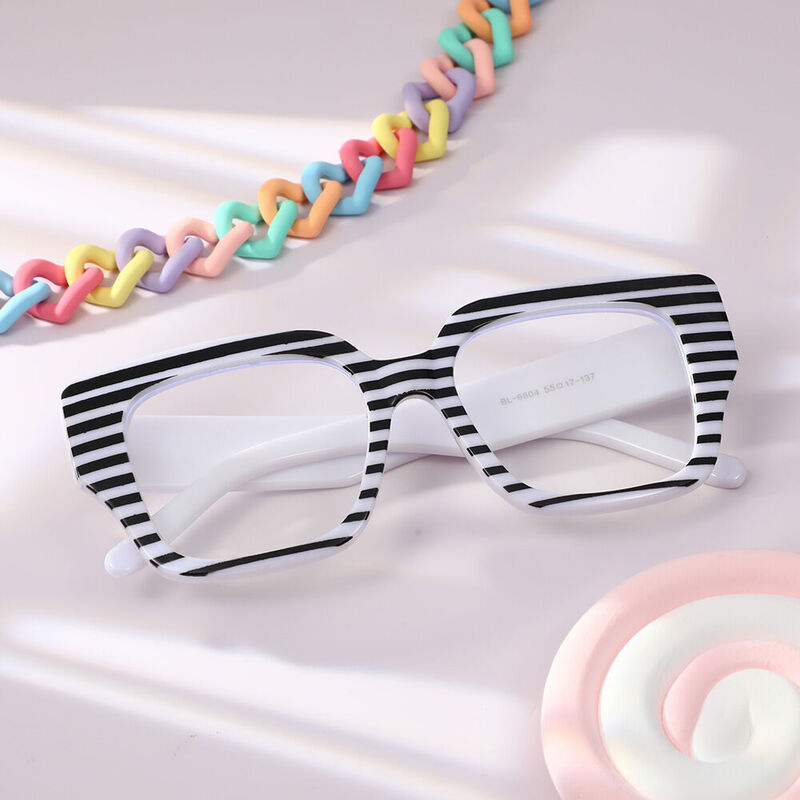 Kare Cat Eye Black Glasses