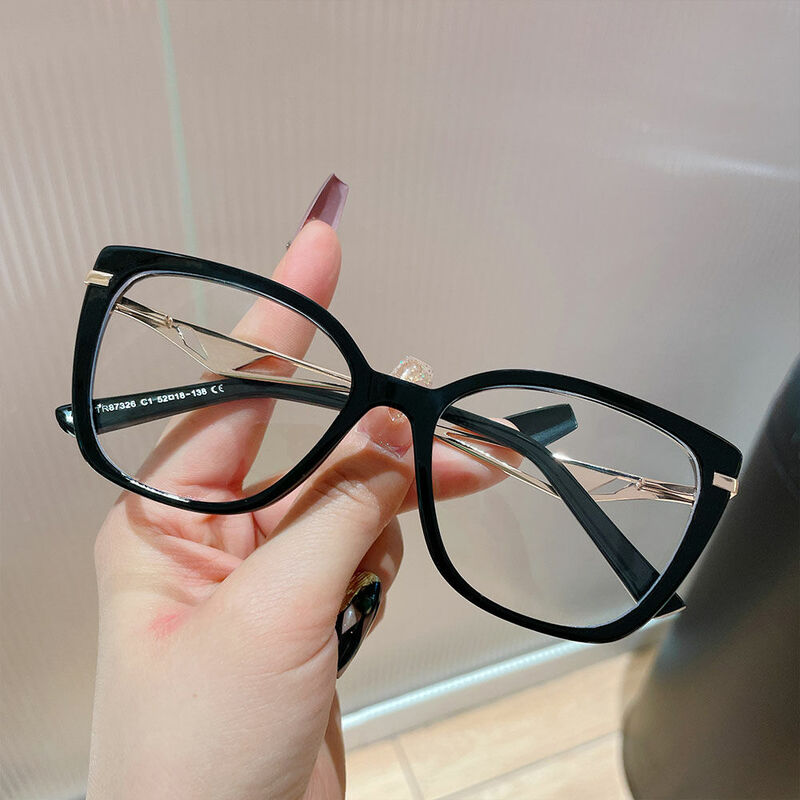 Robbiee Cat Eye Black Glasses