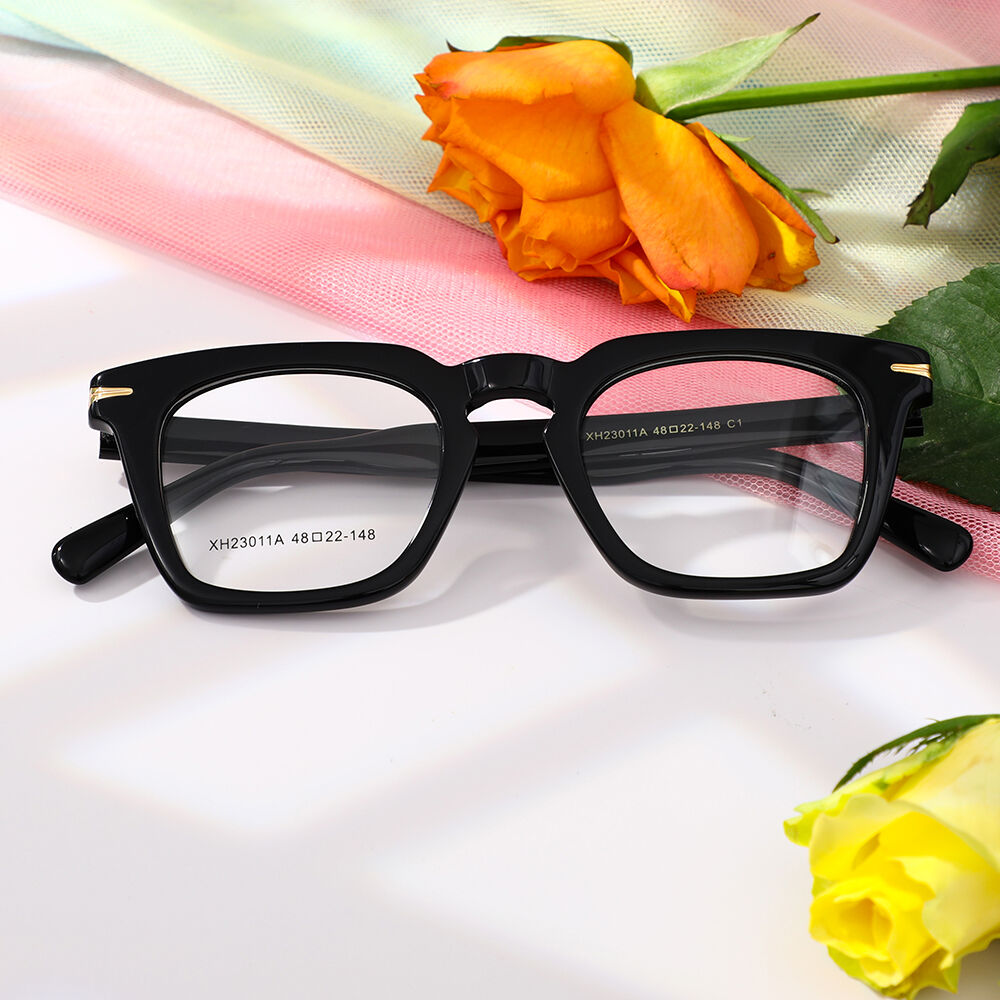Zecharia Square Black Glasses