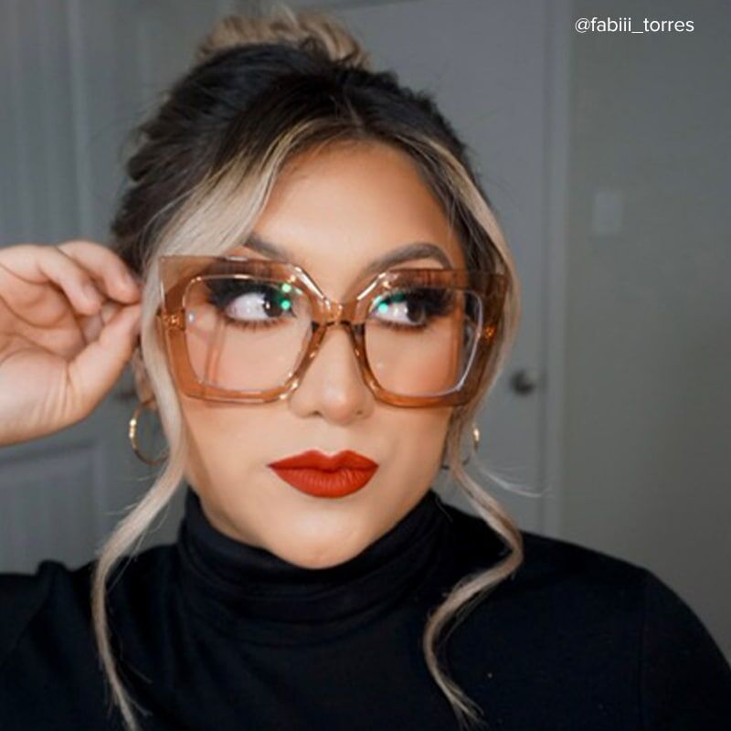 Leah Cat Eye Champagne Glasses