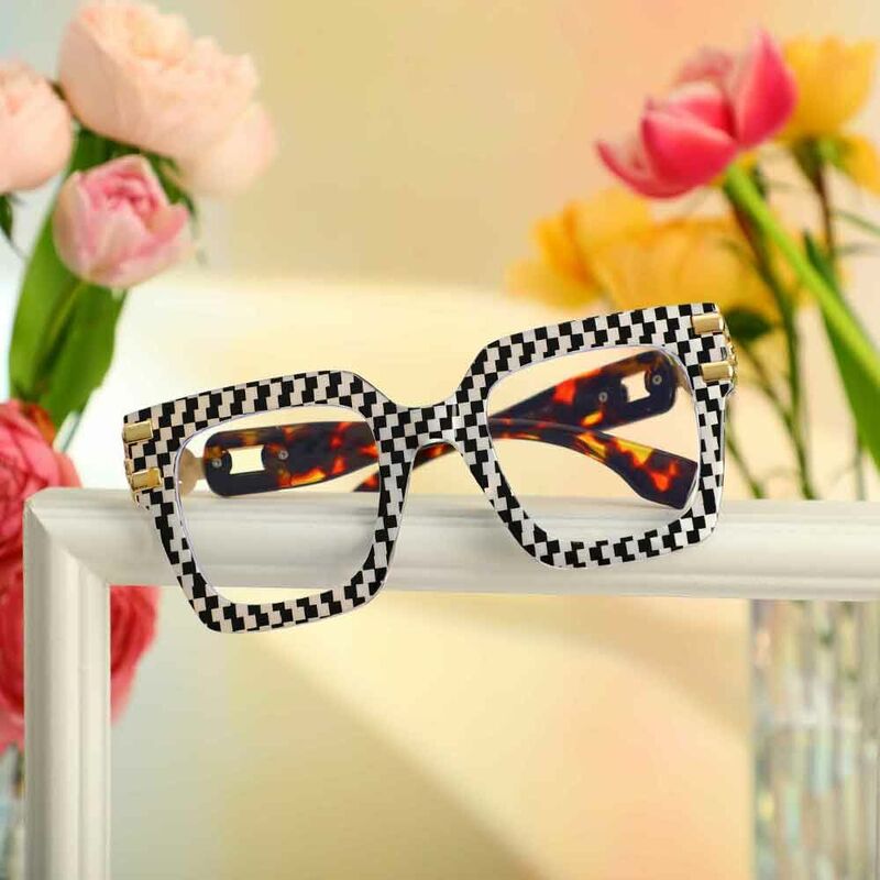 Nydia Square Black Glasses