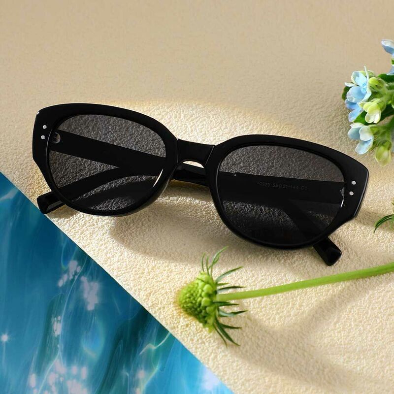 Lorraine Cat Eye Black Sunglasses