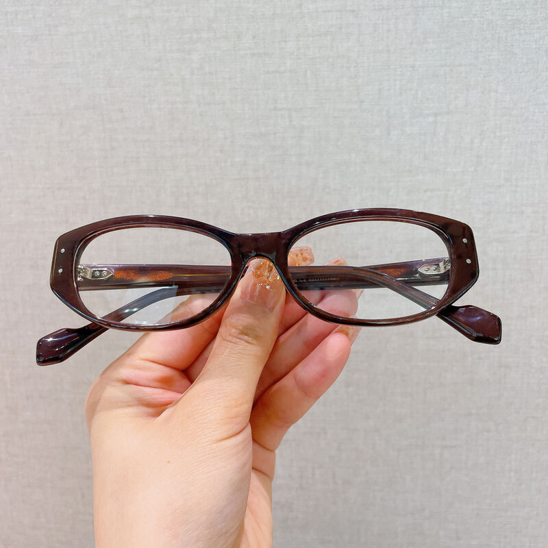 Joan Oval Brown Glasses