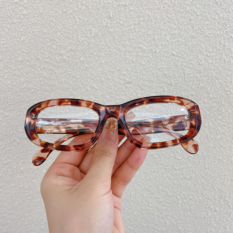 Quia Oval Tortoise Glasses