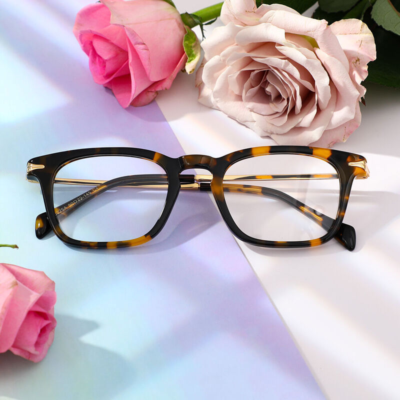 Dorothe Rectangle Tortoise Glasses