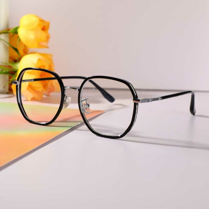 Morga Geometric Black Glasses