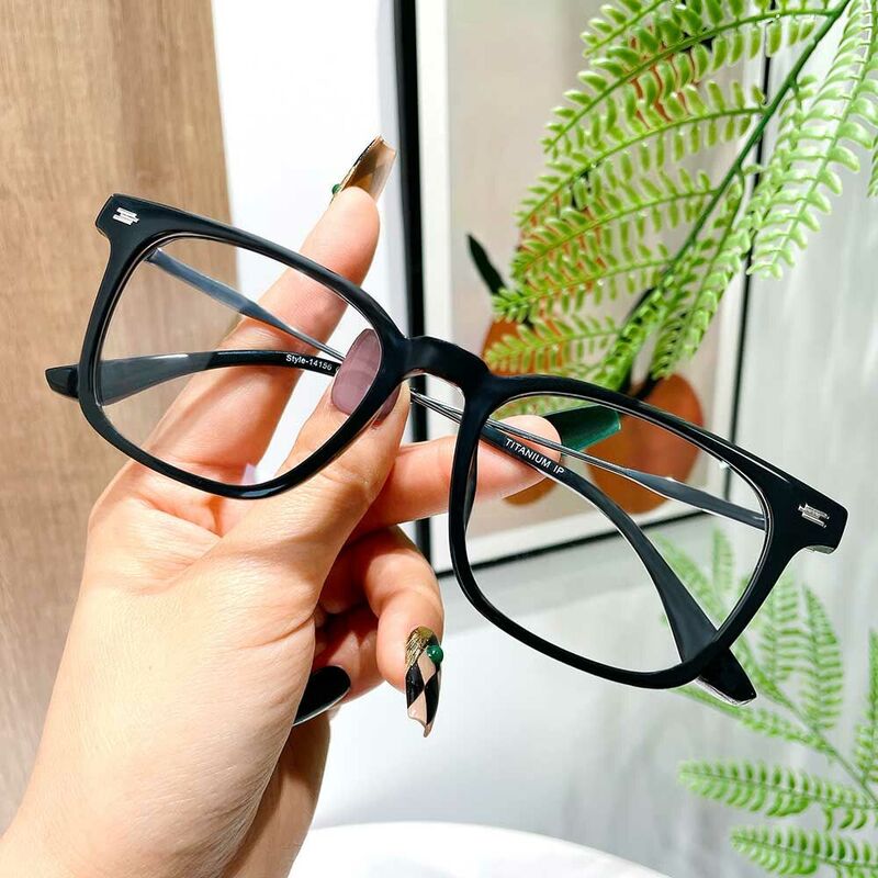 Polly Square Black Glasses