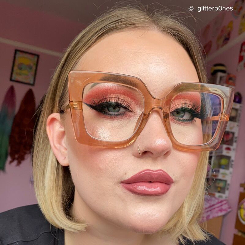 Leah Cat Eye Champagne Glasses