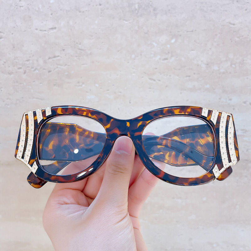 Gilks Oval Tortoise Glasses