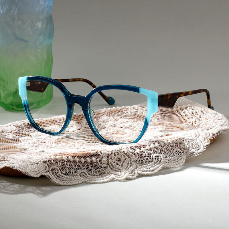 Mysti Cat Eye Blue Glasses