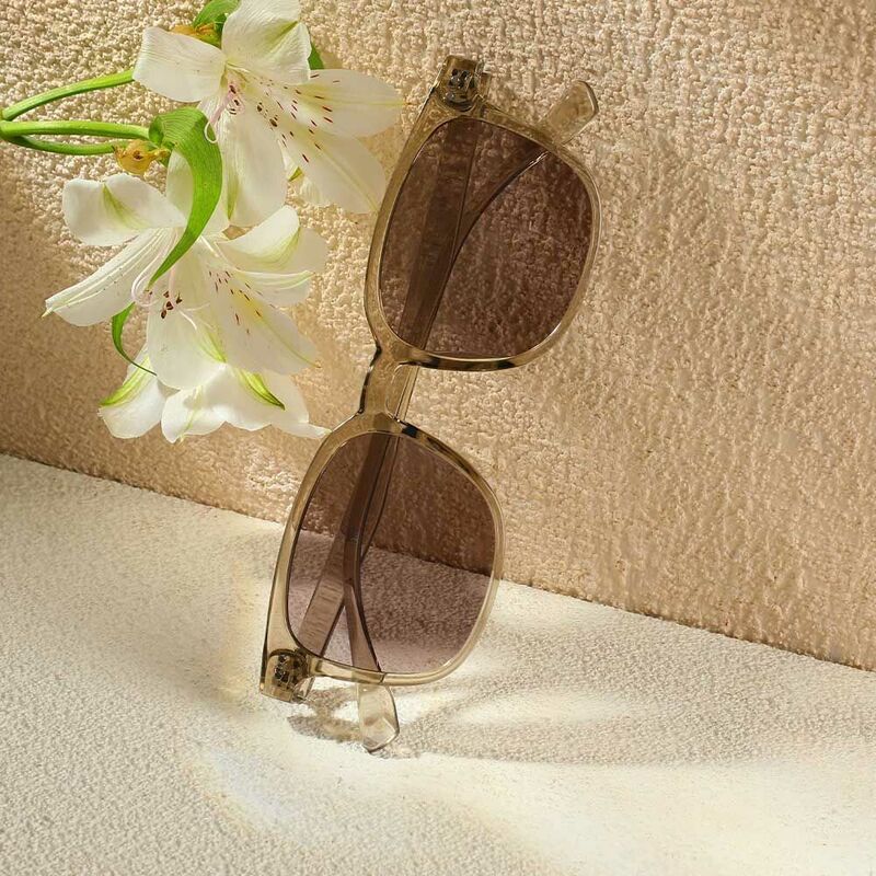 Jacqueline Quadratische Champagne Sonnenbrille