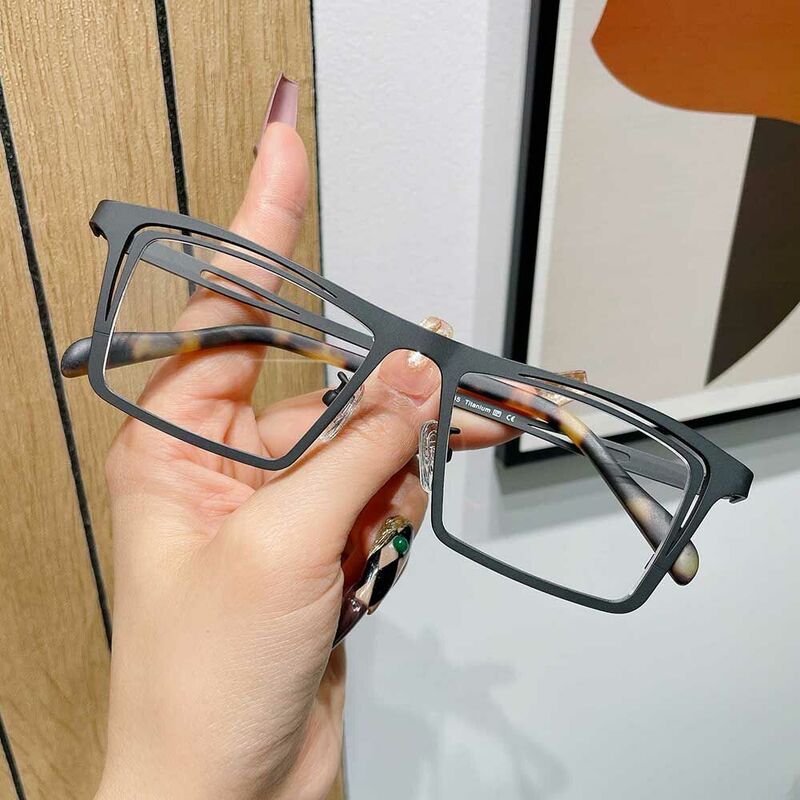 Marina Rectangle Black Glasses
