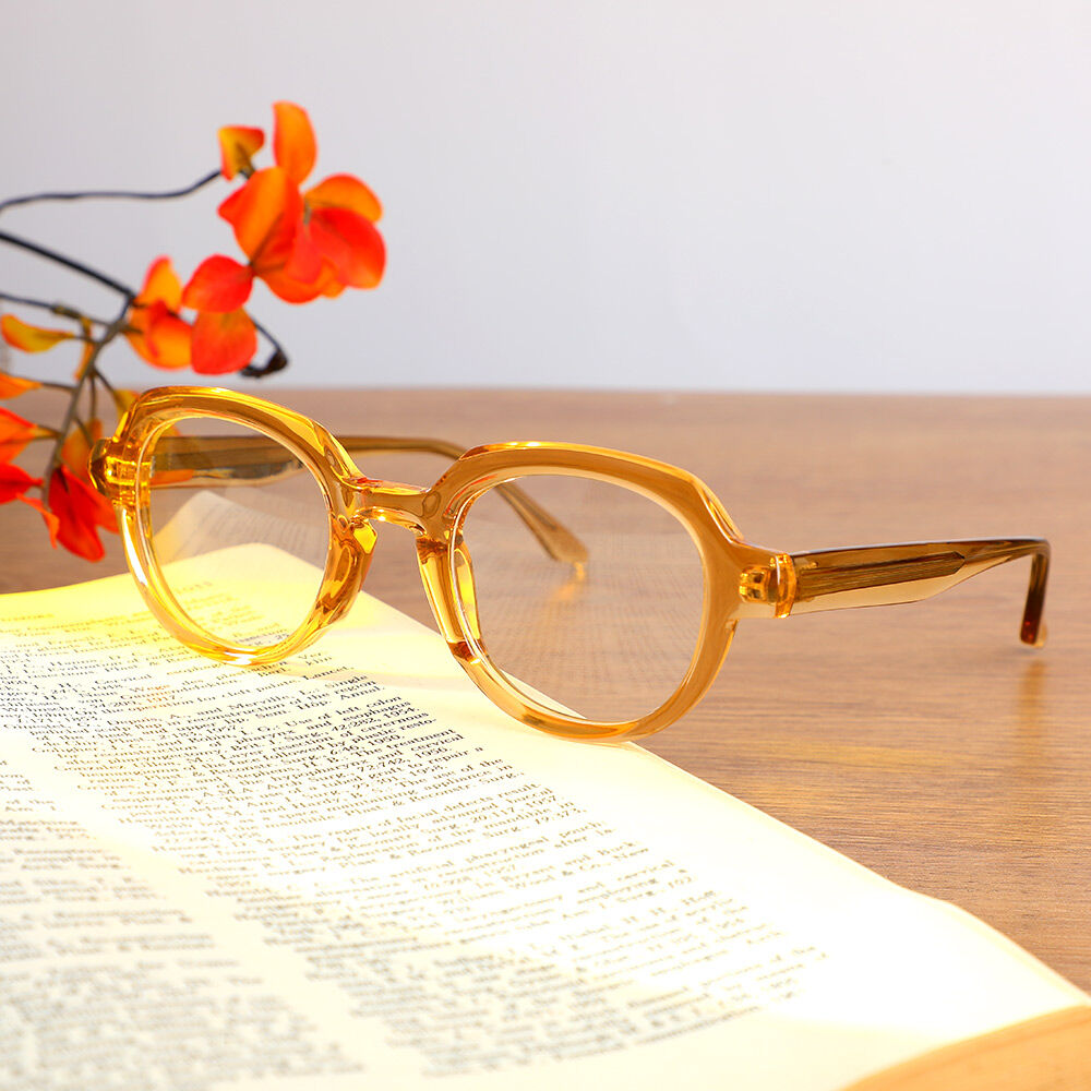 Deborah Runde Orange Brille