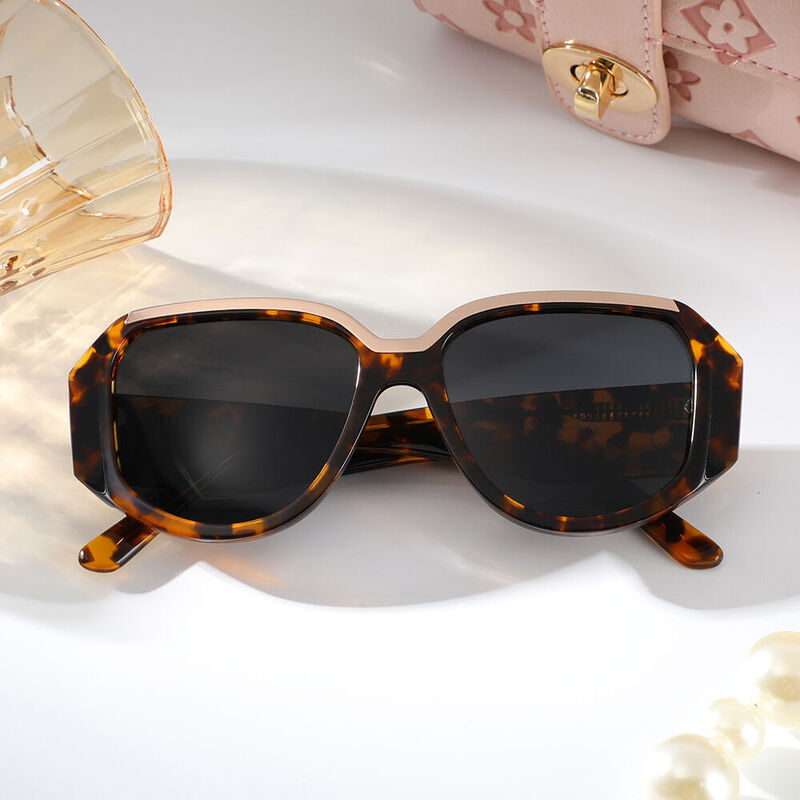 Agatha Geometric Tortoise Black Sunglasses