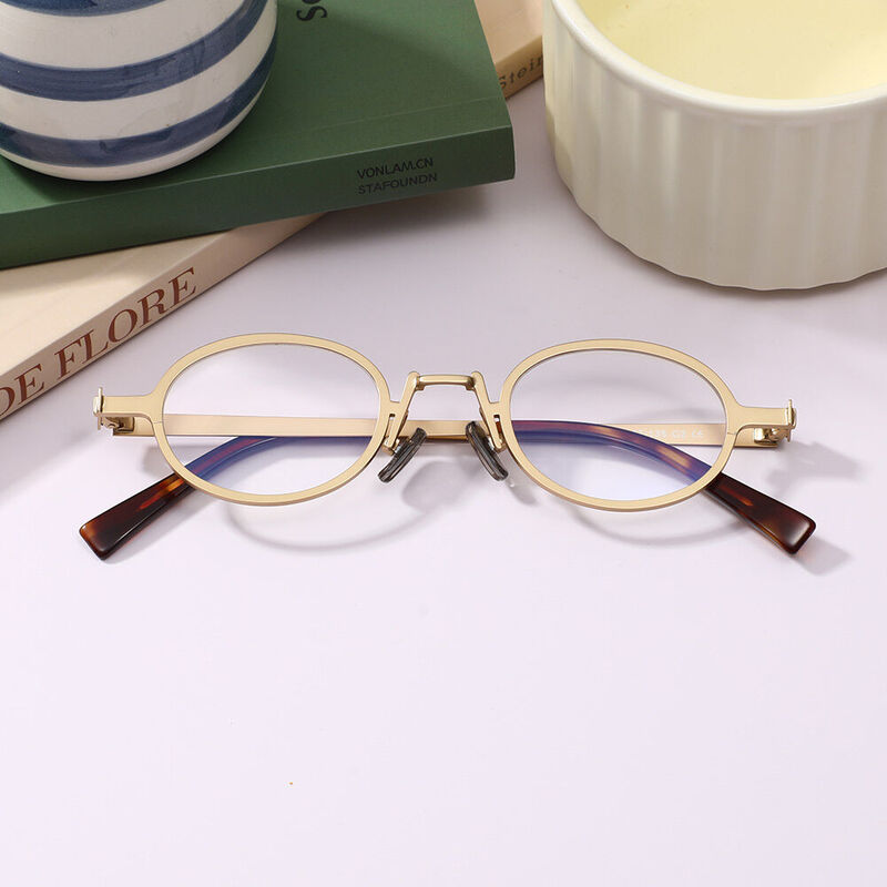 Simeil Oval Gold Glasses