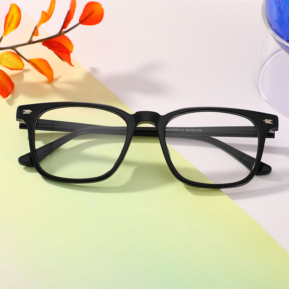 Dunbar Round Black Glasses